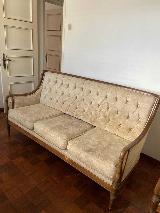 Sofá e 2 Cadeirões Vintage