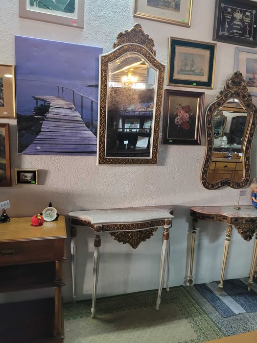 Wooden console table with stone top and mirror, in good overall condition64584276670466120