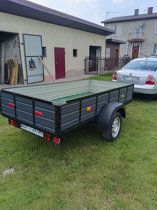 Przyczepka samochodowa