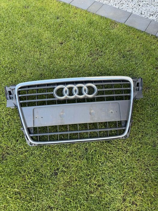 Atrapa grill audi a4 b8