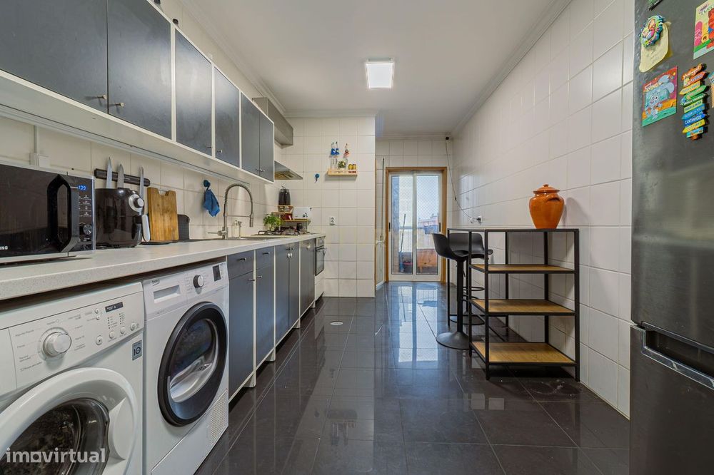 Apartamento T4 com garagem para 2 carros — São Victor, Braga