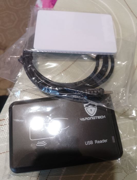 RFID Зчитувач карт YARONGTECH 13.56MHz (Mifare) USB, Настільний, Plug&Play