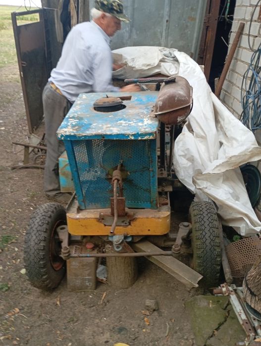 Продам міні тракторець