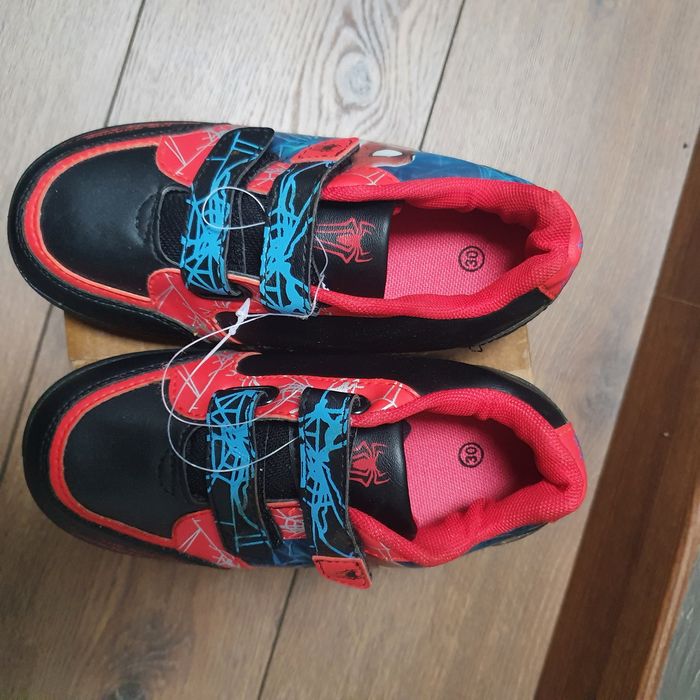 Кросівки Блискавка Макквіна