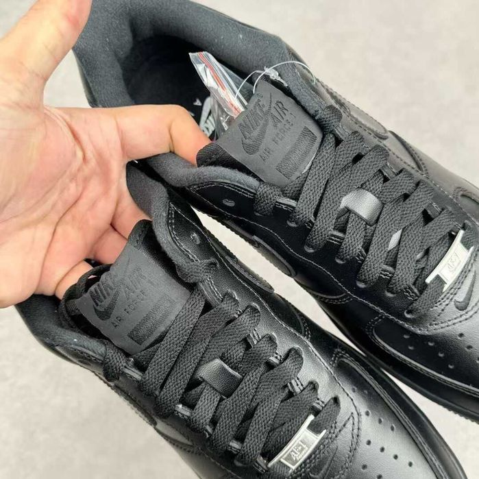 Nike Air Force 1 Low Supreme Czarny r.41