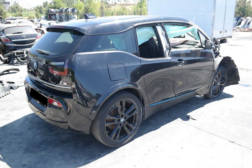 BMW i3 i3s acidentado (IVA dedutível)