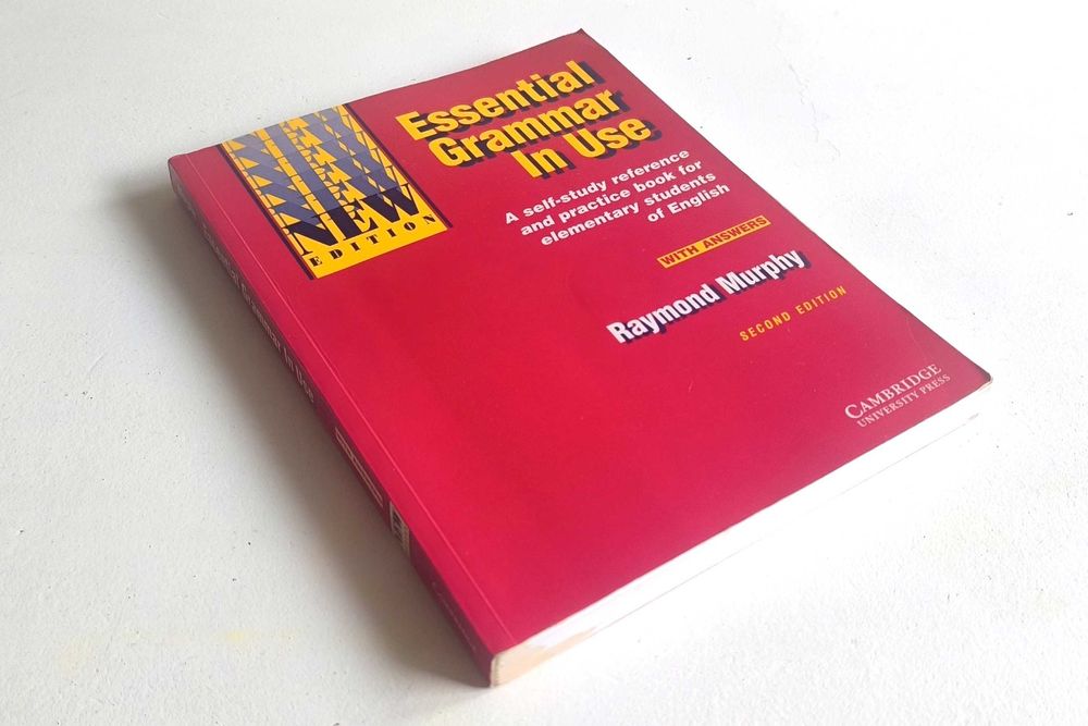 Raymond Murphy – Essential Grammar in Use (with answers) // Cambridge