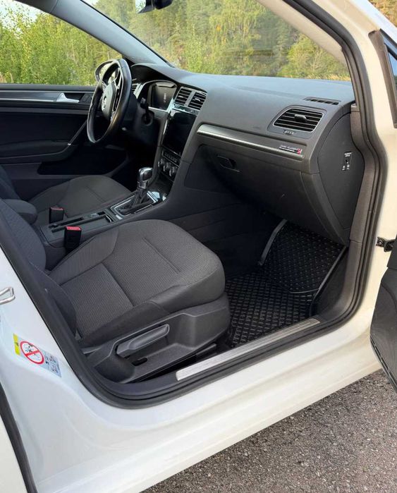 Volkswagen e-Golf 36кВт, 2018 рік, рідний пробіг