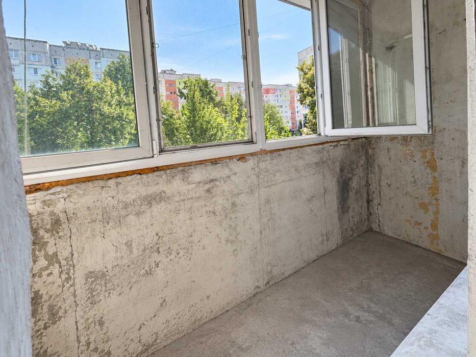 Продаж 2 кімнатної кварити Сади-2  поверх  3/9   №22368