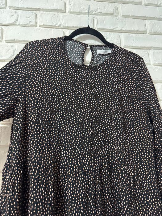 Wzorzysta sukienka midi Reserved