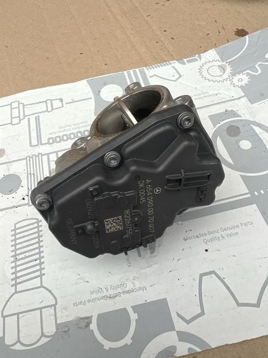 Дросельна заслонка Mercedes OM654 A6540900070