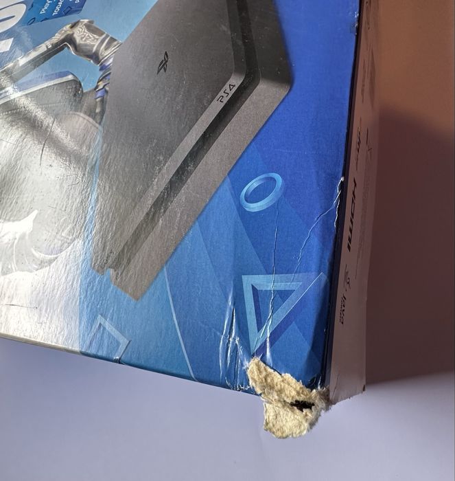 PS4 Completa 2 Comandos e God Of War