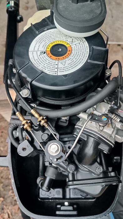 Лодочный мотор mercury 5.  4 такта