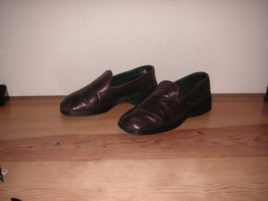 Sapatos Pele Marca Gommus 24Horas