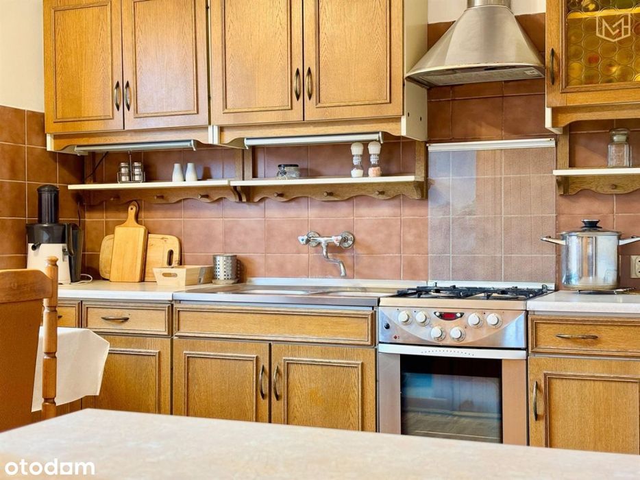 Dom blisko centrum | 163 m² | 2 wjazdy | 2 garaże