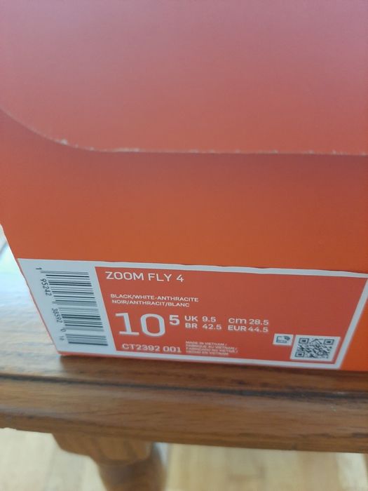 Nike ZOOM FLY 4 кроссовки для бега в идеальном состоянии