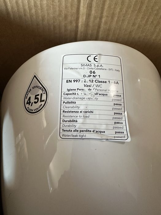 УЦІНКА!Унітаз підвісний SIMAS!