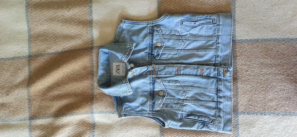 Джинсова жилетка Zara 130см