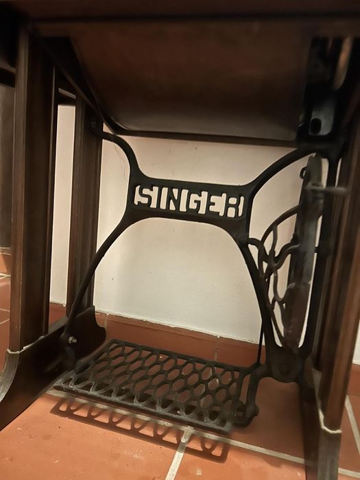 Maquina de costura singer