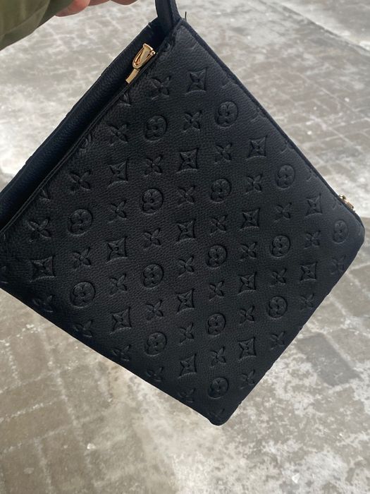 Мужской клатч Louis Vuitton Pochette Voyage MM Monogram Empreinte