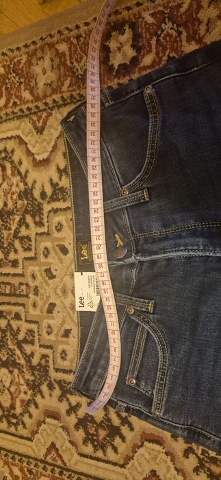 Sprzedam nowe spodnie jeansowe marki lee