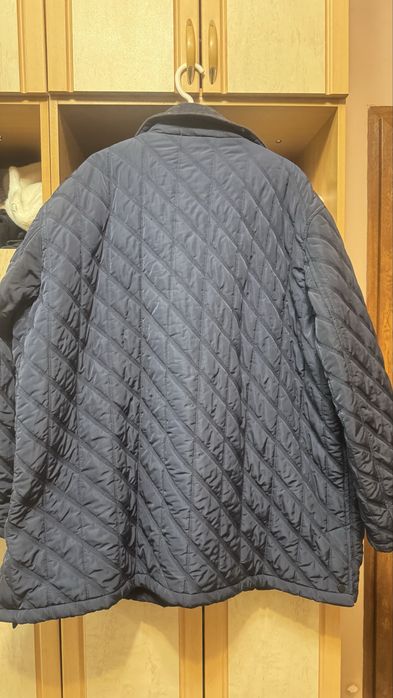 Продам чоловічу стьобану куртку батал