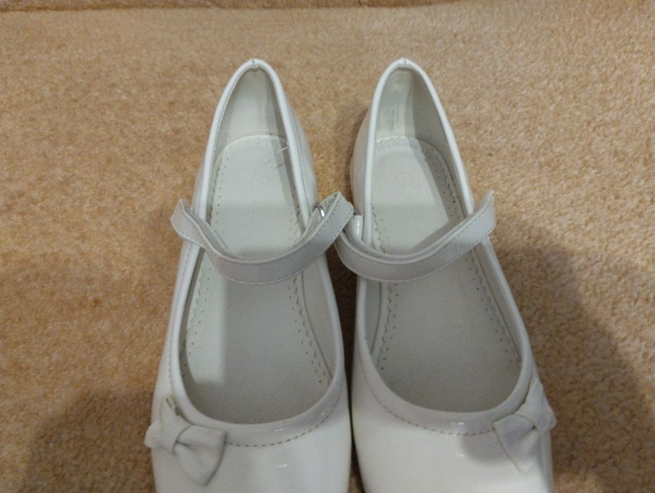 Туфлі для дівчинки