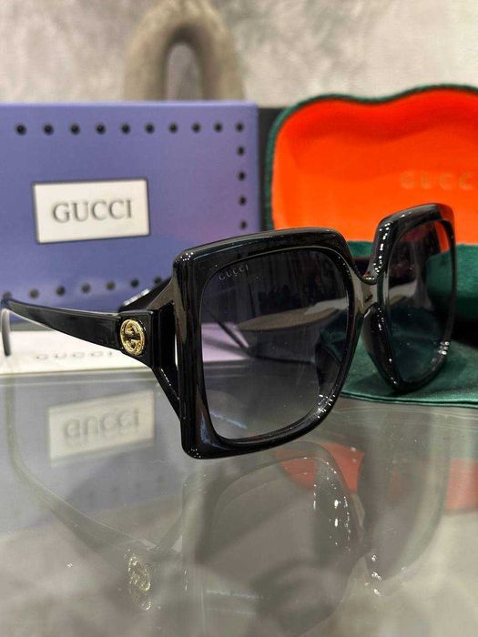 Сонцезахисні окуляри GUCCI модель GG0876S Гучі жіночі чорні градієнт
