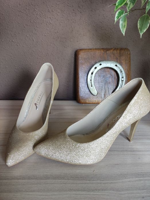 Złote czółenka modex