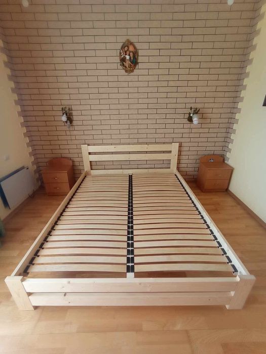 Двоспальне ліжко в спальню Кровать з натурального дерева