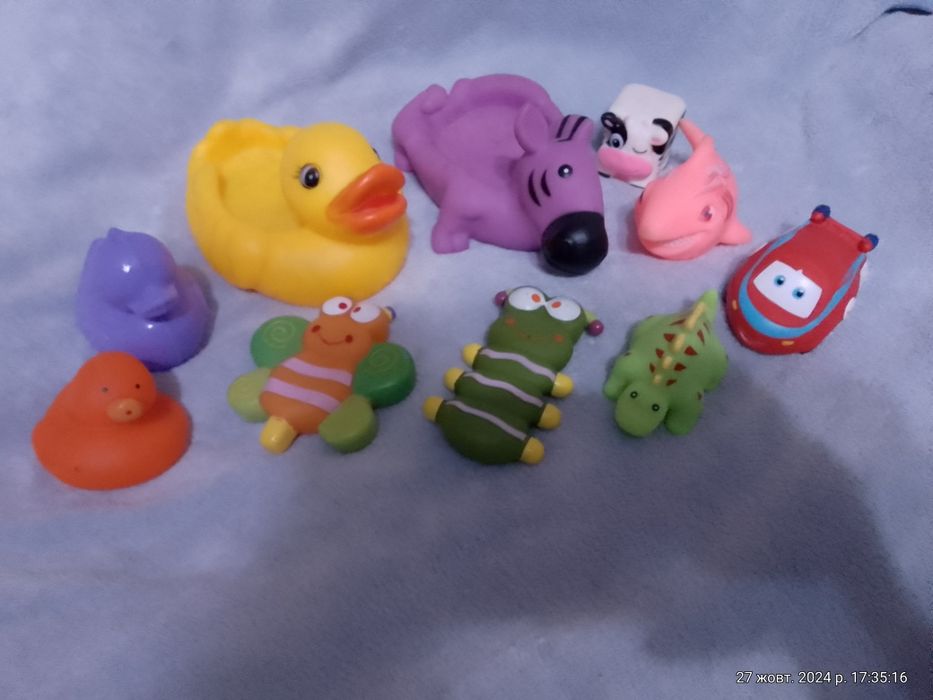 Іграшки брязкальця підвісні  кубики