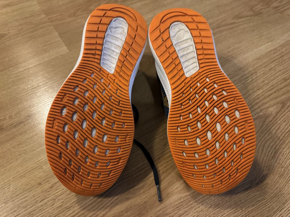 Buty asics rozmiar 35.5