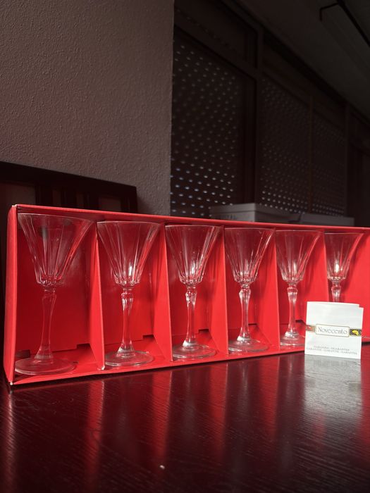 Selling crystal glasses / crystal pitcher433902529031055364