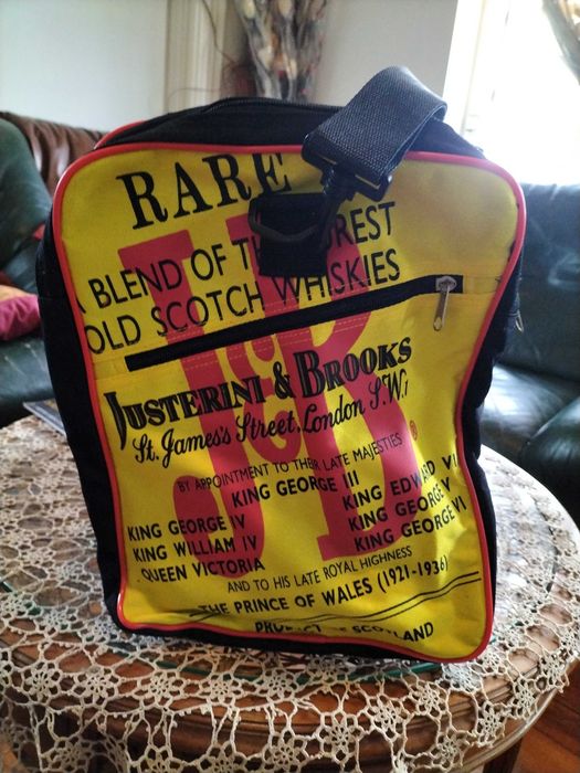 Saco de viagem do whisky J&B