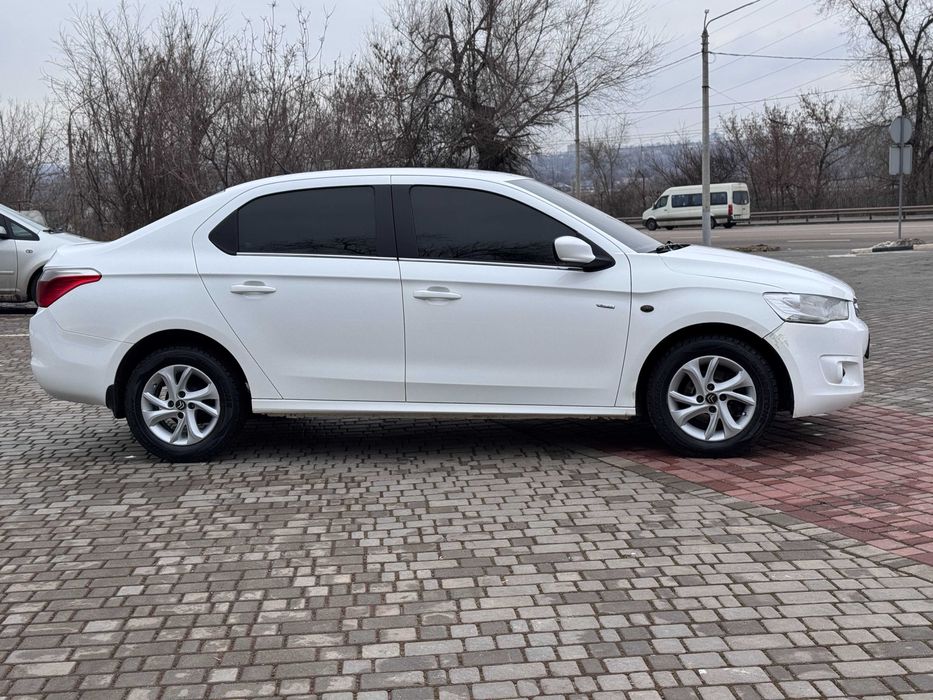 Citroen C-Elysee 2015.  1,6 дизель