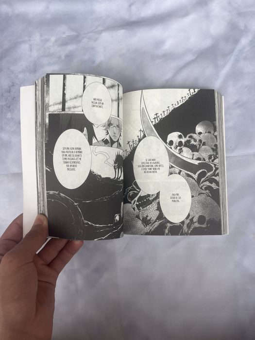 Livro manga “stray strong” novo