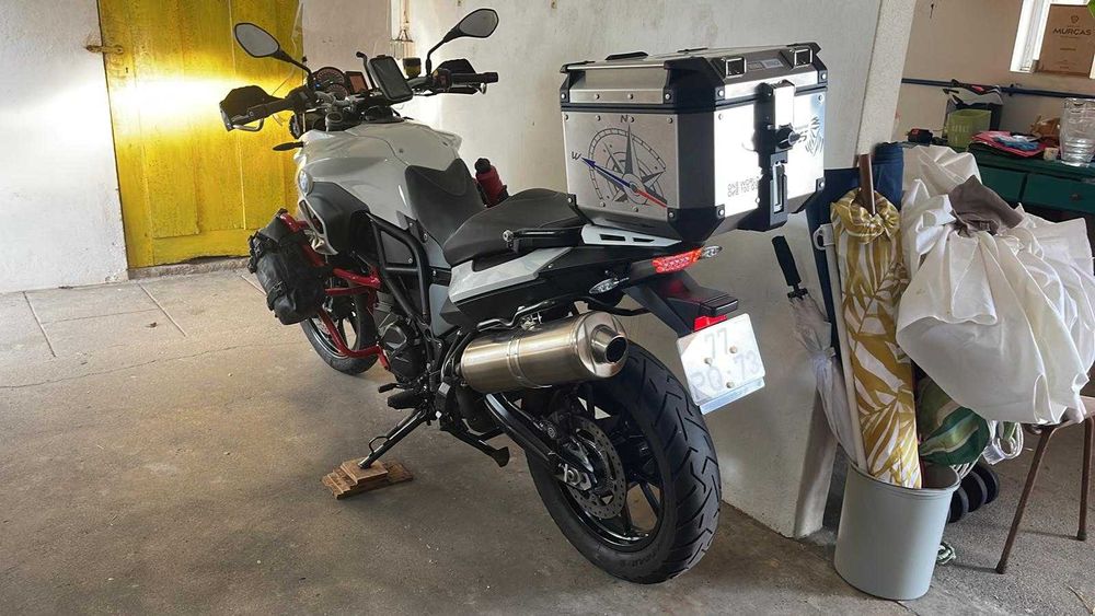 GS700 BMW  equip. com motor 800c.c de origem