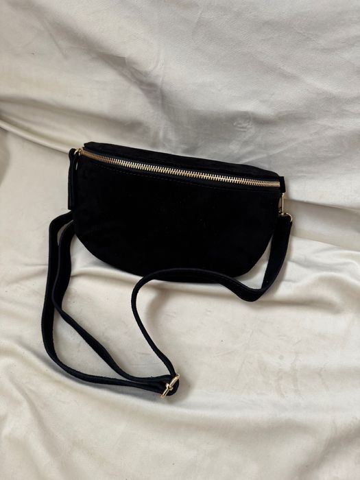 Замшева жіноча сумка-бананка Vera pelle