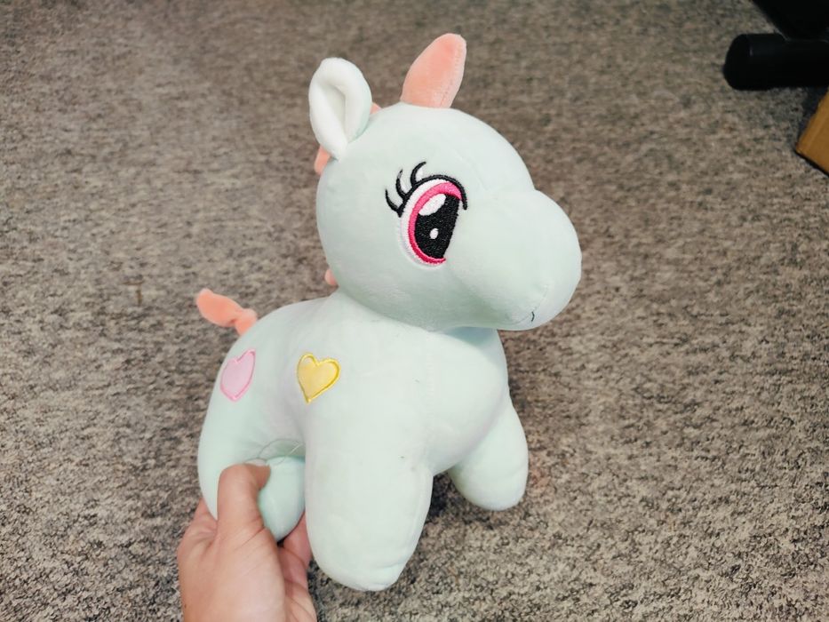 Pluszowy jednorożec 29 cm