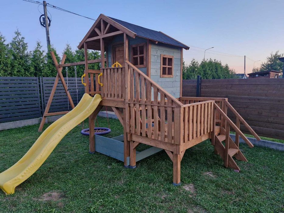 Domek drewniany plac zabaw dla dzieci