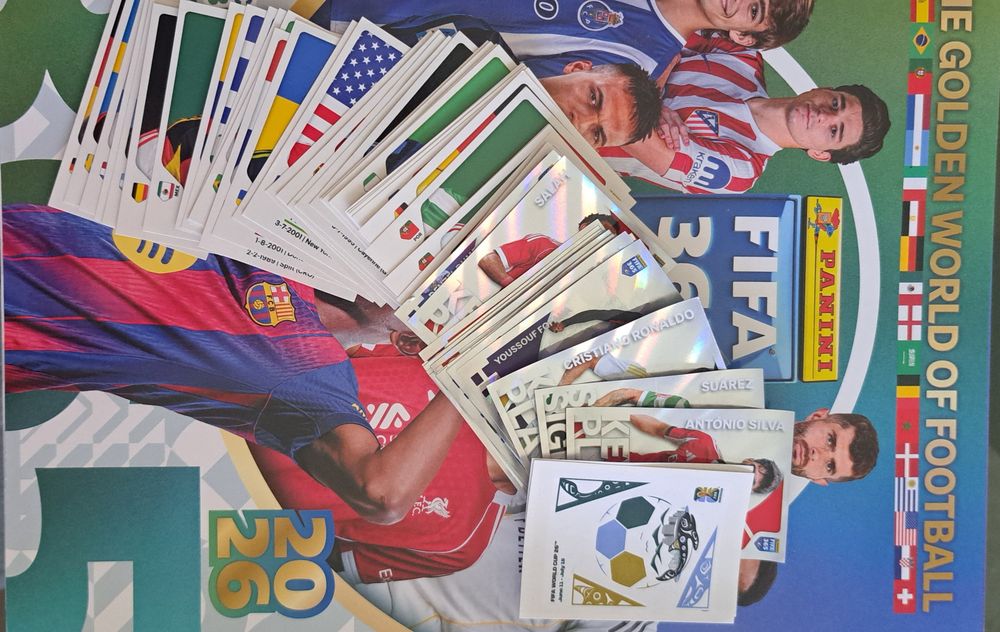 Caderneta nova FIFA 365 e cromos