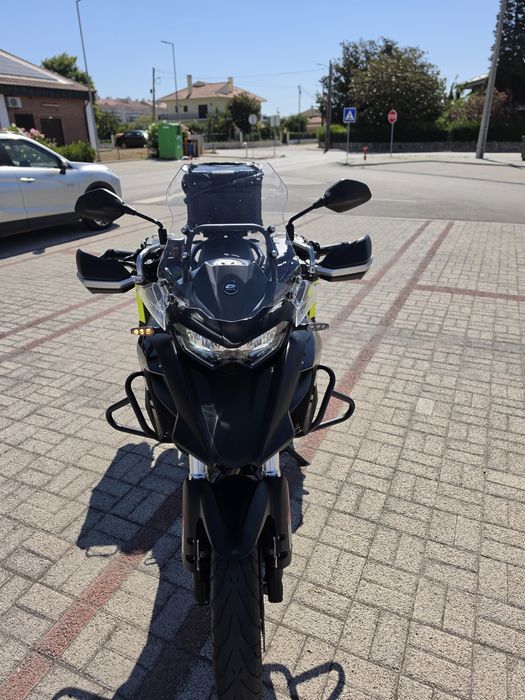 Qj motor SRT 700X ON ROAD