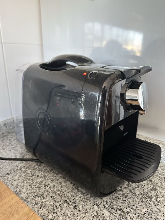 Máquina de café delta