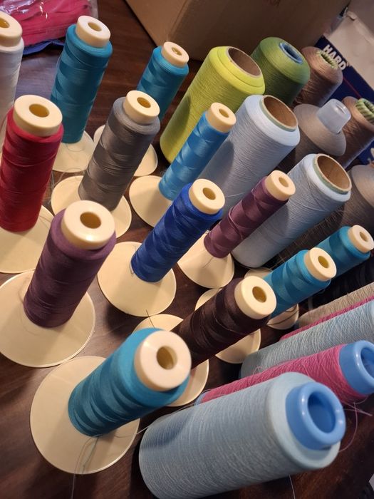 Nici elastyczne  , mix kolorów,  29 szpul