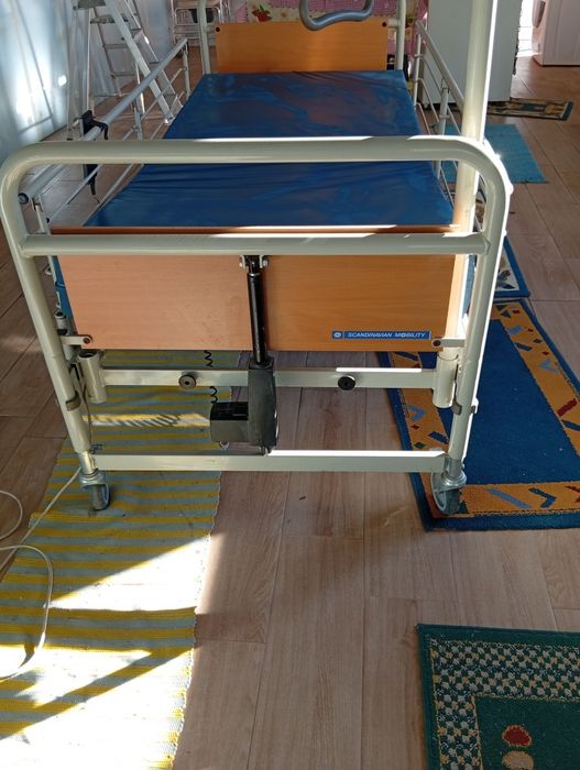 Cama Articulada Elétrica + Cadeira Rodas + Cadeira WC (Como Novos)