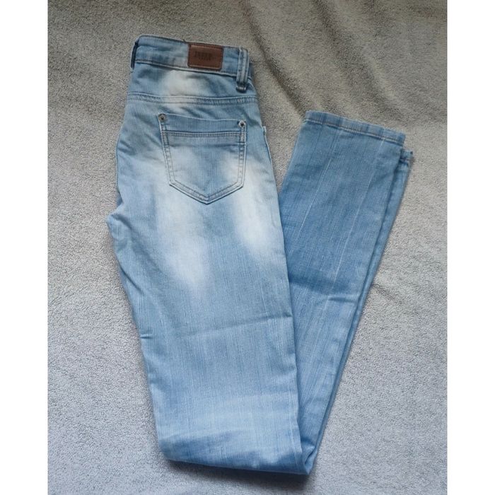 Jasne cieniowane jeansy 99% bawełna