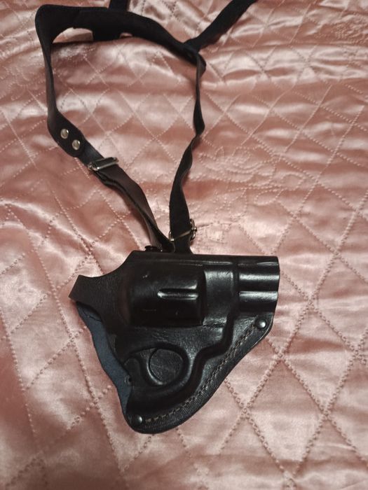 Оперативная кобура для пистолета револьвер