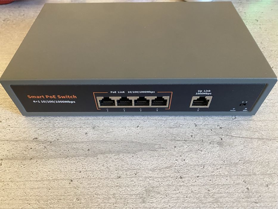 Комутатор PoE 120Вт.