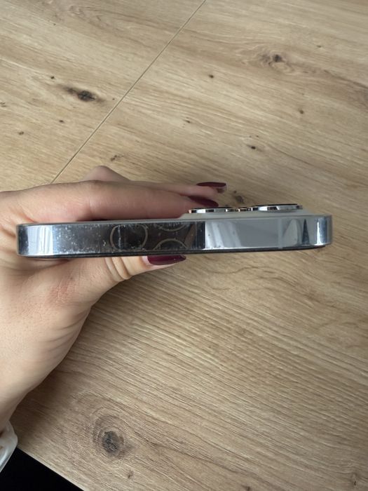 Sprzedam iPhone 12 Pro Max 256 GB w dobrym stanie