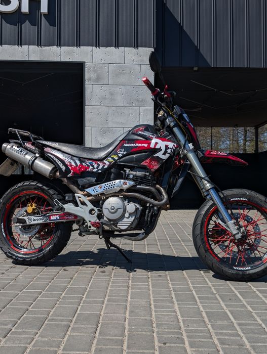 Мотоцикл Honda fmx 650 supermoto